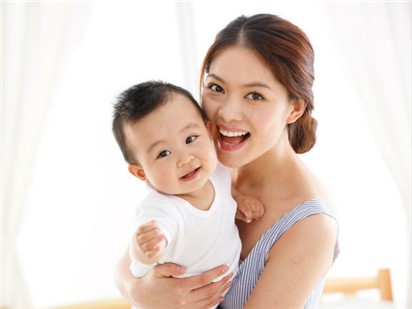 秋季宝宝皮肤为什么容易干燥？