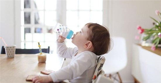 宝宝不爱喝水怎么办？